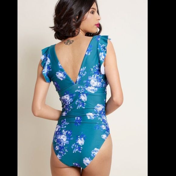 ModCloth High Dive Lagoon Living Swimsuit Size XS - Picture 3 of 6
